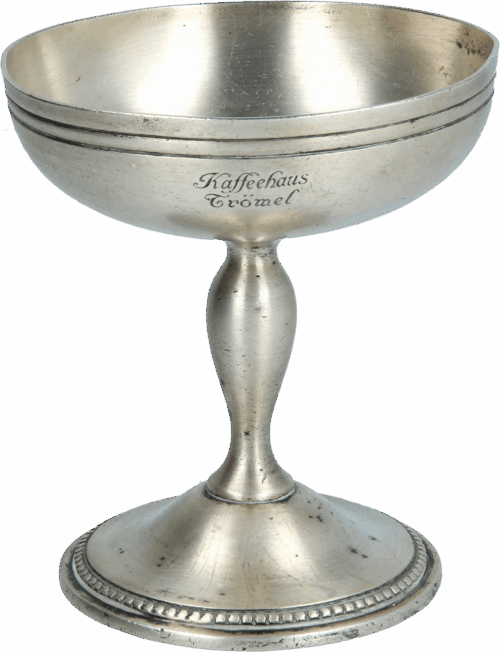 Eisbecher aus dem Kaffeehaus Trömel
